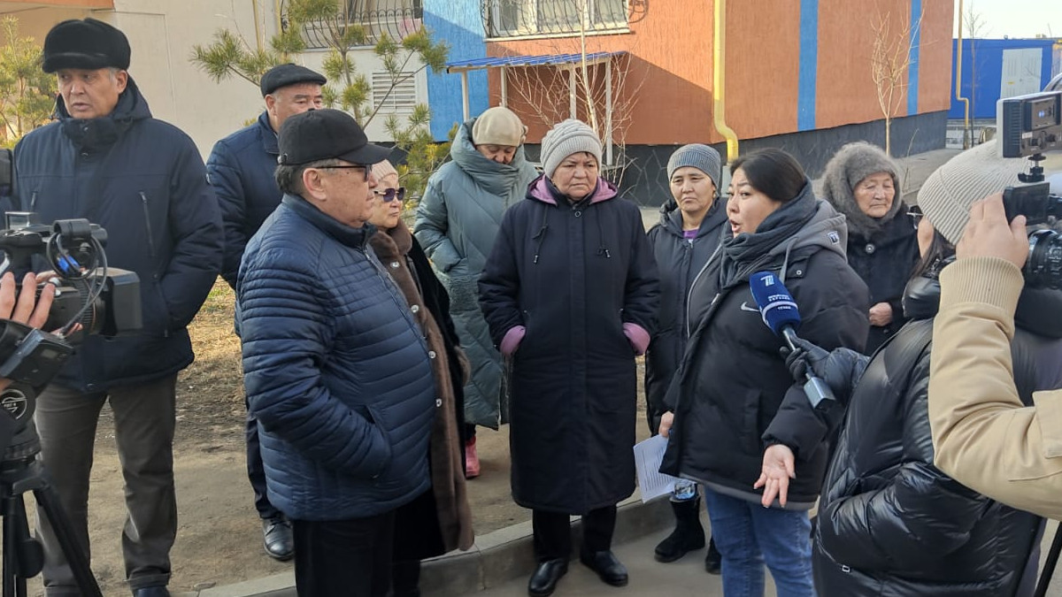 Мәжіліс депутаты Алматыдағы тұрғын үй кешенінің тұрғындарымен кездесті