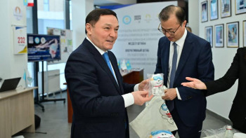 Фотография к новости: Канвон-2024: Спортшыларымызға олимпиада бойтұмары тарту етілді