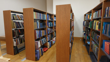 Фотография к новости: TikTok желісінде кітап оқуды насихаттап жүрген жастар