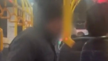 Фотография к новости: Алматыда автобус жолаушысы шетелдіктерге тиіскен