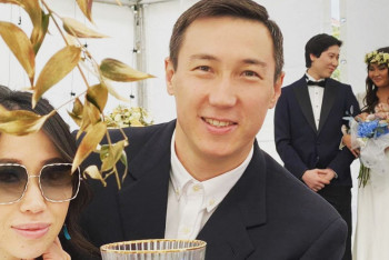 Сот алдында жауап берген әнші Рахат Тұрлыхановтың жұбайы мәлімдеме жасады