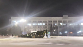 Фотография к новости: Семейде де қатты жел бас шыршаны құлатты