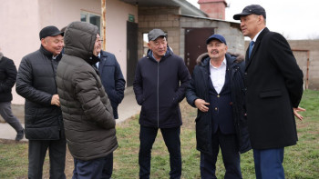 Фотография к новости: Шаруалар депутатқа субсидияға қатысты шағым айтты