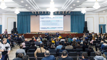 Фотография к новости: Көлік министрлігі жүктерді шетелге тасымалдау үшін рұқсат қағазын берудің жаңа тетігін енгізбек