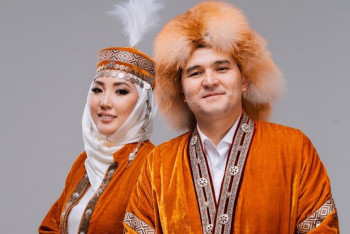 "Алладан тілеп алғам". Белгілі ақын Сара Тоқтамысова жалғыз қызының суретін жариялады