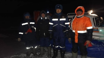 Фотография к новости: Құтқарушылар Балқаш көлінен 3 балықшыны құтқарды