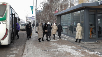 Фотография к новости: Ақтөбеде жолаушылар автобусы жетіспейді