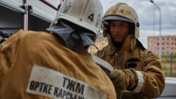 Фотография к новости: Алматыда қойма өртенді