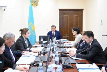 Фотография к новости: ТМД-ға қатысушы мемлекет аумақтарын санитарлық қорғау туралы заң қаралды