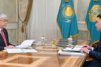 Фотография к новости: Тоқаевқа Шымкенттің  әлеуметтік-экономикалық дамуы жөнінде есеп берілді