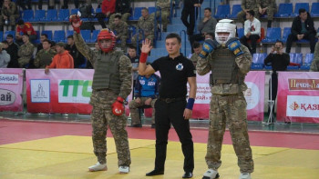 Фотография к новости: Семейде армиялық қоян-қолтық ұрыстан чемпионат өтті