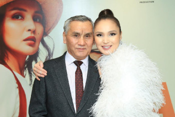 "Бетімнен қақпады". Жұлдыз Әбдікәрімова әкесінің қандай адам екенін айтты