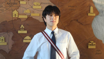 Фотография к новости: Қазақ әндерін корейше шырқайтын әнші Ақтөбенің елшісі атанды