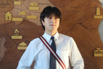 Фотография к новости: Қазақ әндерін корейше шырқайтын әнші Ақтөбенің елшісі атанды