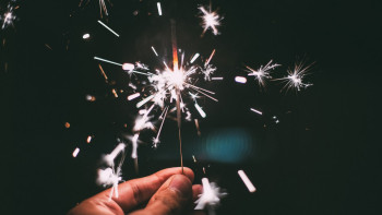 Фотография к новости: Депутат пиротехникалық бұйымдарды елге кіргізуді қатаңдатуды ұсынды