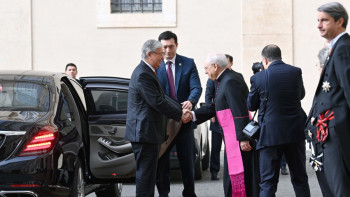 Фотография к новости: Тоқаев Рим Папасы Францискпен кездесу үшін Ватиканға барды