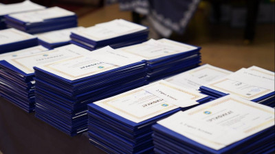 Бейсембаев республикалық кадрлық резерв үміткерлеріне сертификат табыстады