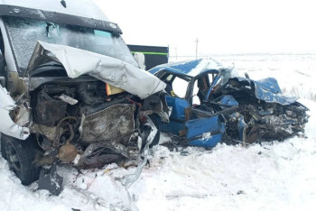 Фотография к новости: Абай облысында ірі жол апатынан екі адам қаза тапты