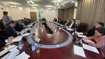 Фотография к новости: Денсаулық сақтау министрлігі медицинада жасанды интеллект қолдануды талқылады