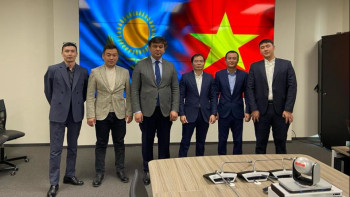 Фотография к новости: Түркістан әуежайына қатысты Вьетнам инвесторымен кездесу өтті