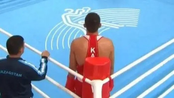 Фотография к новости: Қазақ боксшылары Венгриядағы турнирде бес алтын медаль жеңіп алды