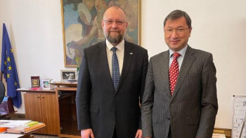 Фотография к новости: Чехияда тарихи зерттеулер саласындағы ынтымақтастық талқыланды