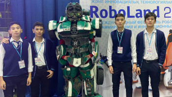 Фотография к новости: Түркістандық оқушы жасанды интеллект қосымшасын жасады