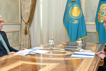 Фотография к новости: Президент тұрғындардың табысын арттыруға бағытталған бірқатар тапсырма берді