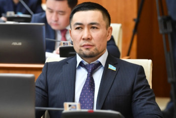 Фотография к новости: «Ойлан, тәубеңе кел». Депутат жер сілкінісі туралы пікір білдірді