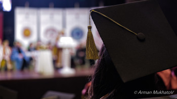 Фотография к новости: Қанша студент өз мамандығы бойынша жұмыс істеп жатыр?