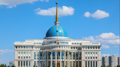 Президент белгілі мемлекет қайраткері Икрам Адырбековті қабылдады