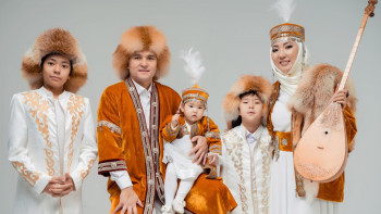 Фотография к новости: "Киімін көрсем, қатты қызығатынмын". Ақын Сара нені армандағанын айтты