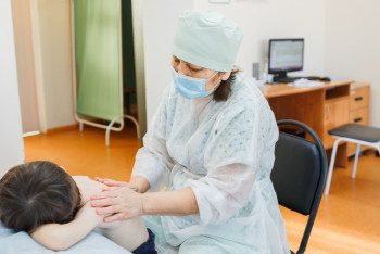 Фотография к новости: Ауылға баратын дәрігерлерге 9 млн теңгеден беріледі