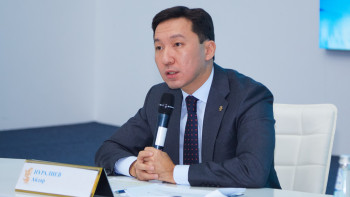 Фотография к новости: Мемлекеттік сатып алу бойынша ӘМСҚ 1921 медициналық ұйыммен келісімшарт жасасты