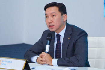 Фотография к новости: Мемлекеттік сатып алу бойынша ӘМСҚ 1921 медициналық ұйыммен келісімшарт жасасты