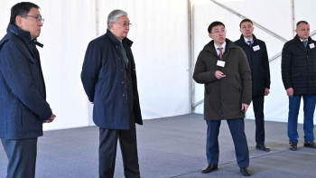 Фотография к новости: Мемлекет басшысы Алматыдағы сумен қамту нысандарының құрылысымен танысты