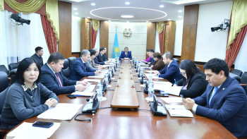 Фотография к новости: Сенаторлар ойын бизнесін реттеу және лудоманиямен күрес мәселелерін талқылады