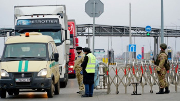 Фотография к новости: «Астанаға блок-бекет қойыңдар»: Еңбекмині депутаттың ұсынысына пікір білдірді
