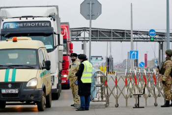 Фотография к новости: «Астанаға блок-бекет қойыңдар»: Еңбекмині депутаттың ұсынысына пікір білдірді