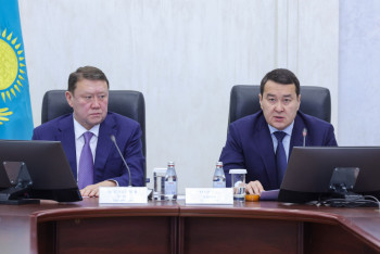 Фотография к новости: Әлихан Смайылов Қостанай облысын дамыту бойынша кеңес өткізді