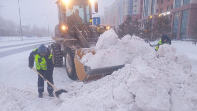 Астанада қар тазалауға 2,3 мыңнан аса жұмысшы жұмылдырылды