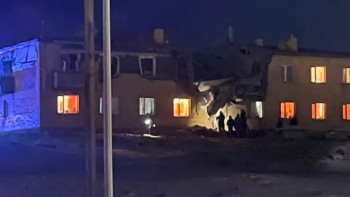 Фотография к новости: Қарағандыда газ баллоны жарылып, 6 адам үйінді астынан шығарылды