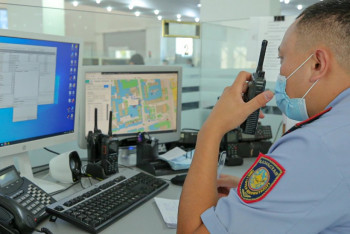 Фотография к новости: Шетелдіктер алматылық әйелдің көлігін өртеп жіберді