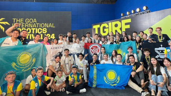 Фотография к новости: Оқушылар Үндістандағы робототехника чемпионатында жеңіске жетті