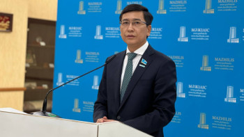 Фотография к новости: Енді баланы автобустан шығарып жібермейді – Аймағамбетов