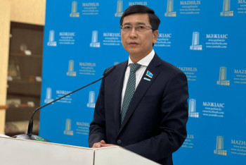 Фотография к новости: Енді баланы автобустан шығарып жібермейді – Аймағамбетов