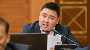 Фотография к новости: Депутаттар букмекерлік кеңсе атауын премьер-лигадан алып тастауды ұсынбақ