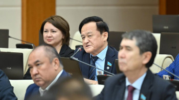 Фотография к новости: "Қазынаға қол салады, бірақ гол салмайды". Иса легионерлер жайлы айтты