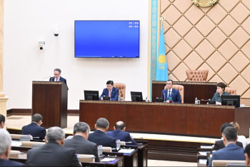 Фотография к новости: Әшімбаев: Оқушылардың сауаты төмендеп барады