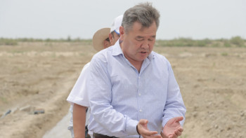 Фотография к новости: Депутат Үкіметтен еліміздегі жалғыз шыны зауытына қолдау көрсетуді сұрады